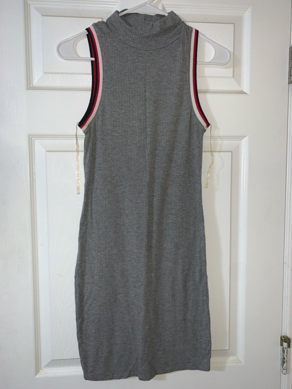 4/$30 Gray Ribbed Knit Dress